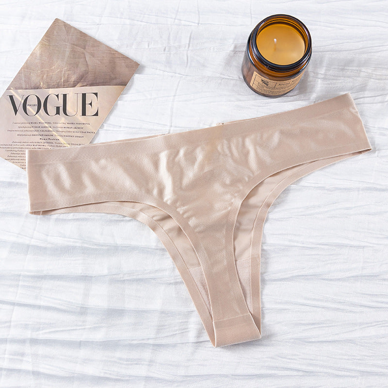 Thong Panty in big U-shaped hollowed-out decorative seamless