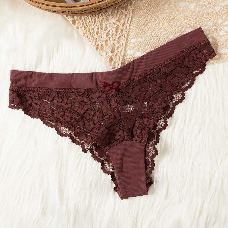 Thong Panty in unibody hollow lace
