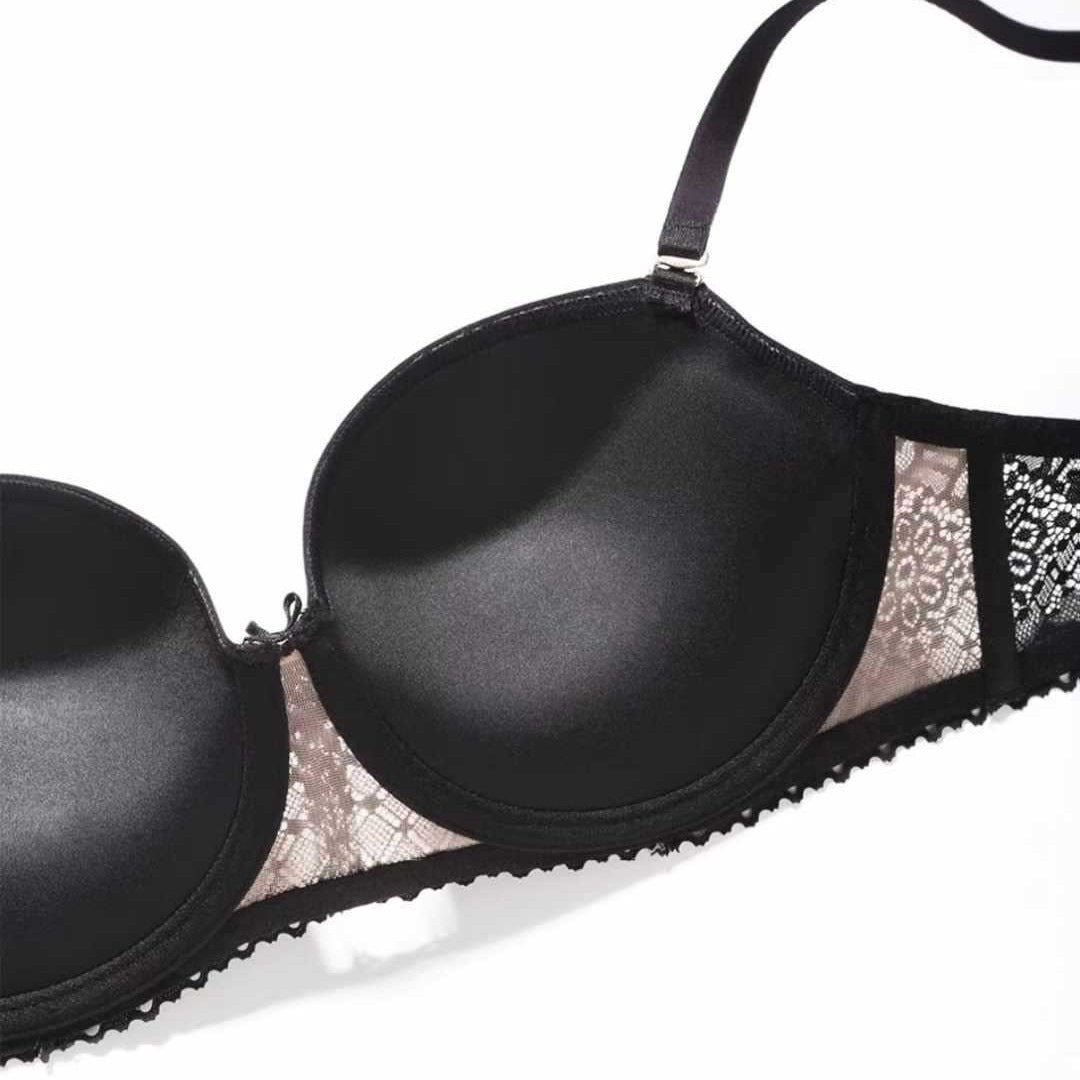 Small breasts gather bra set, thin top and thick bottom bra.