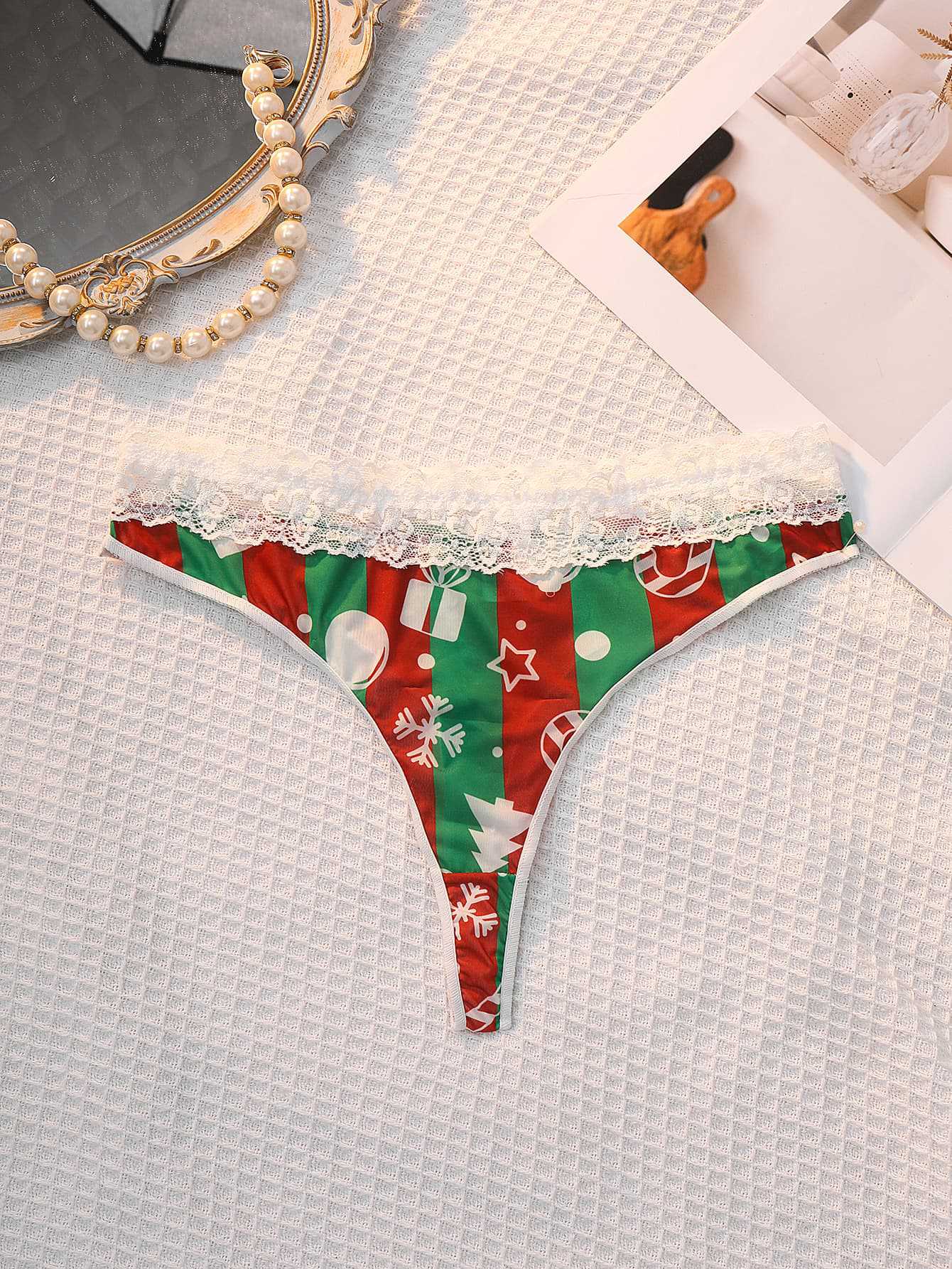 Christmas ladies panties thong, mid-waist breathable lace print contrasting briefs
