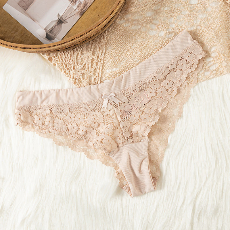 Thong Panty in unibody hollow lace