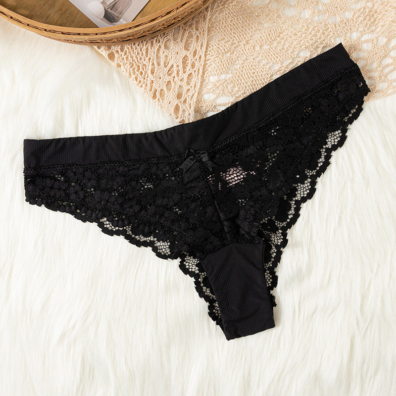 Thong Panty in unibody hollow lace